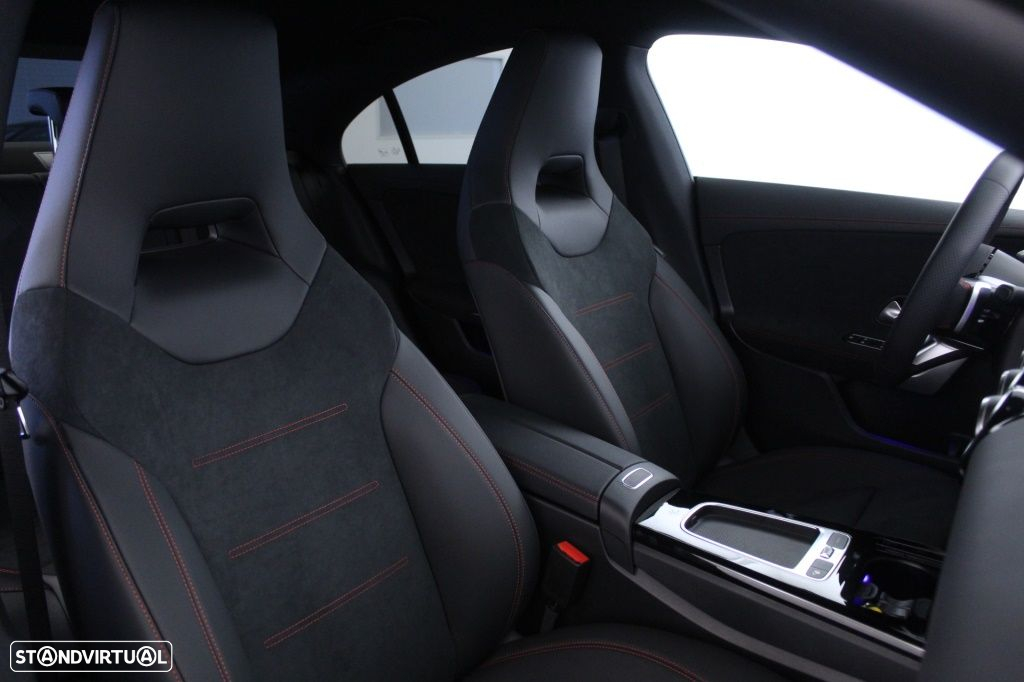 Mercedes-Benz CLA 250 e AMG Line - 14