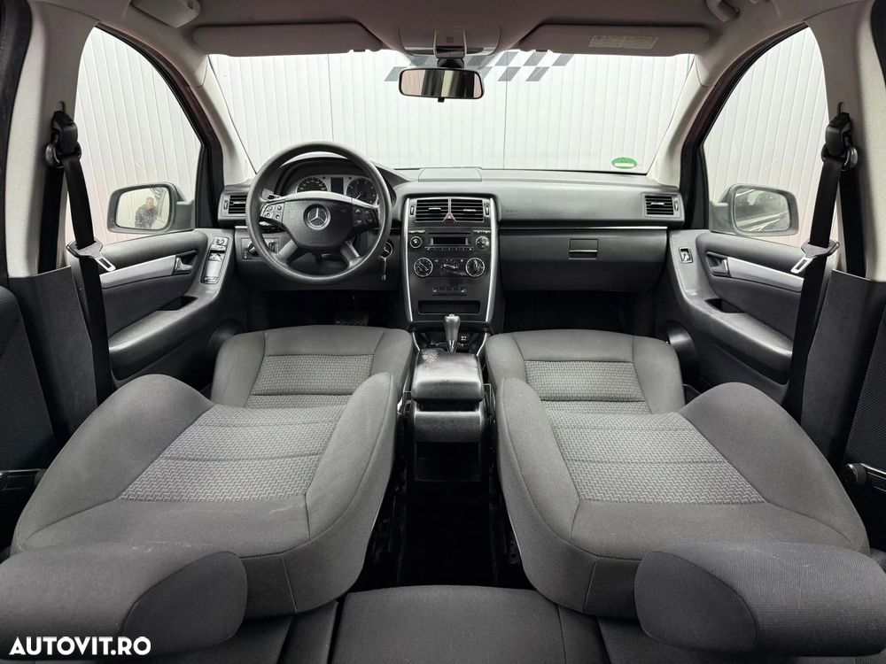 Mercedes-Benz B - 4