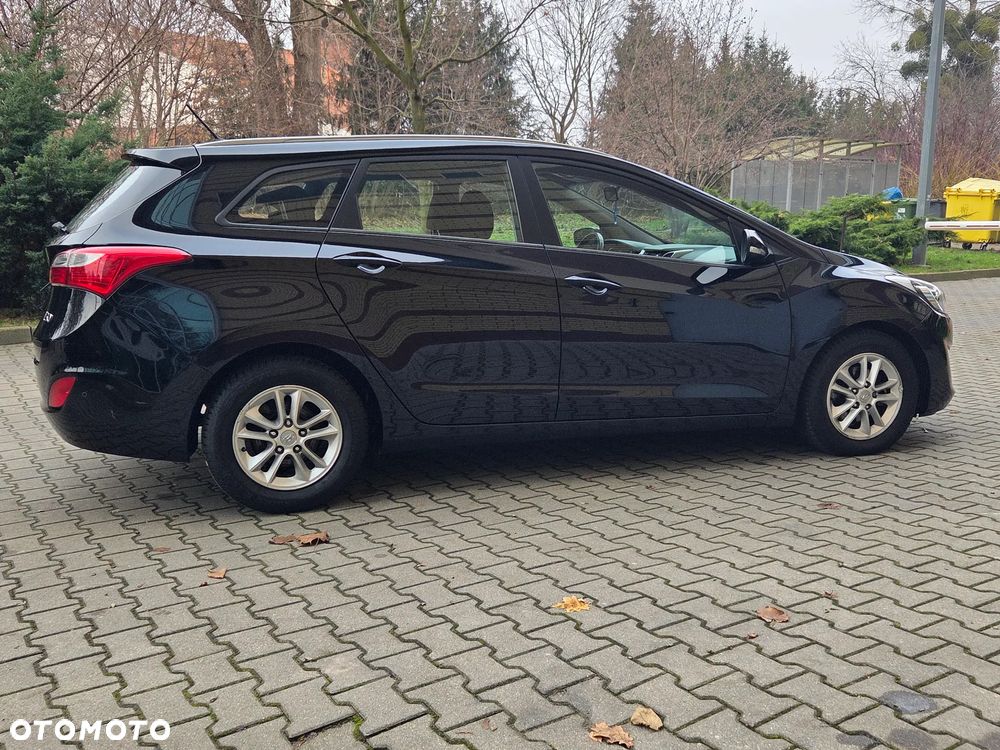 Hyundai i30 i30cw 1.6 CRDi Trend - 2