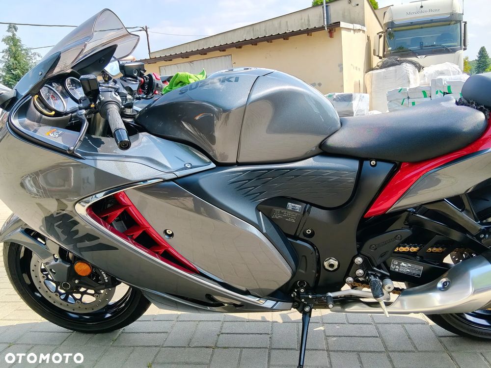 Suzuki GSX - 5