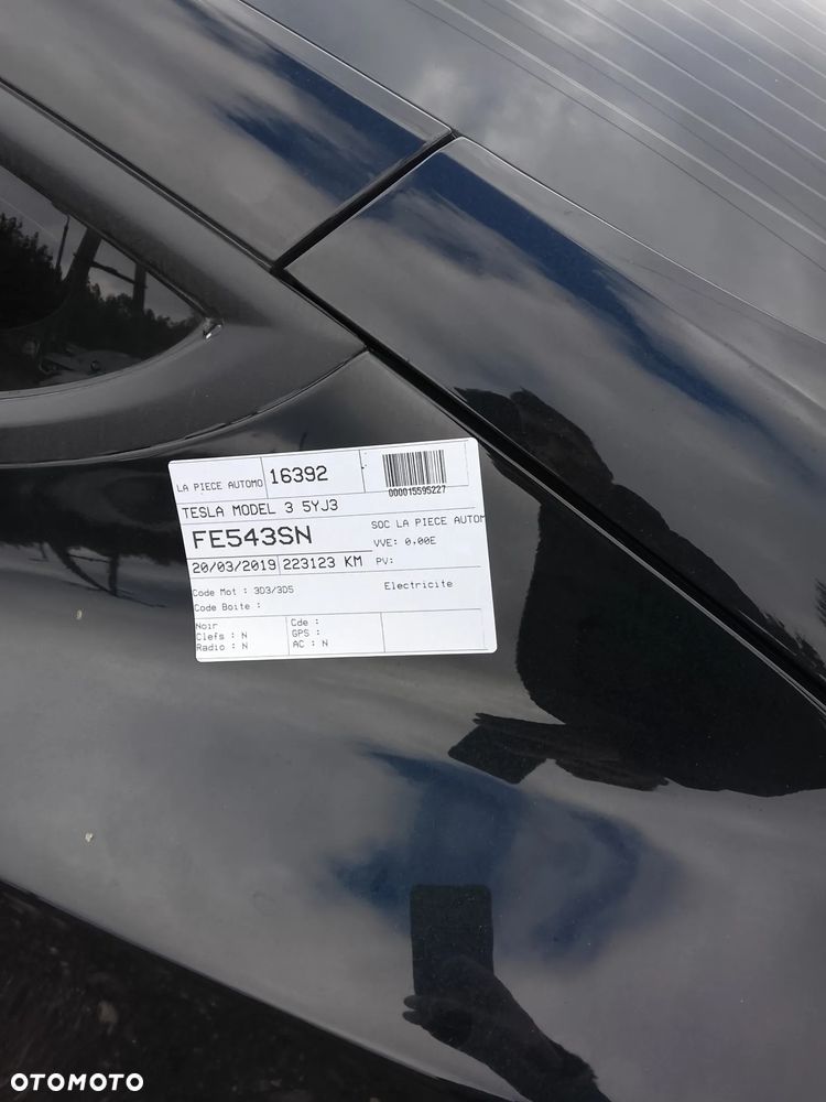 Tesla Model 3 - 31