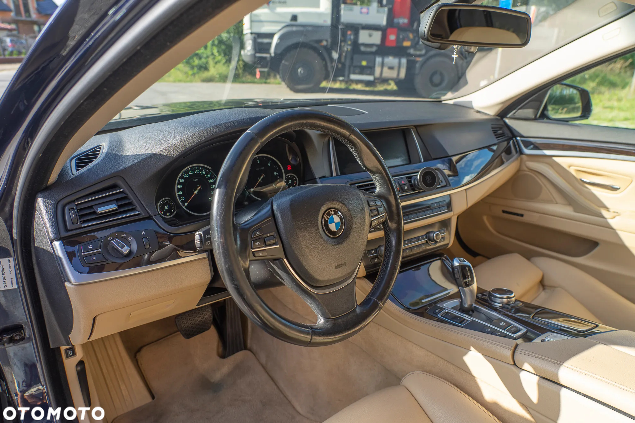 BMW Seria 5 525d xDrive Luxury Line - 18