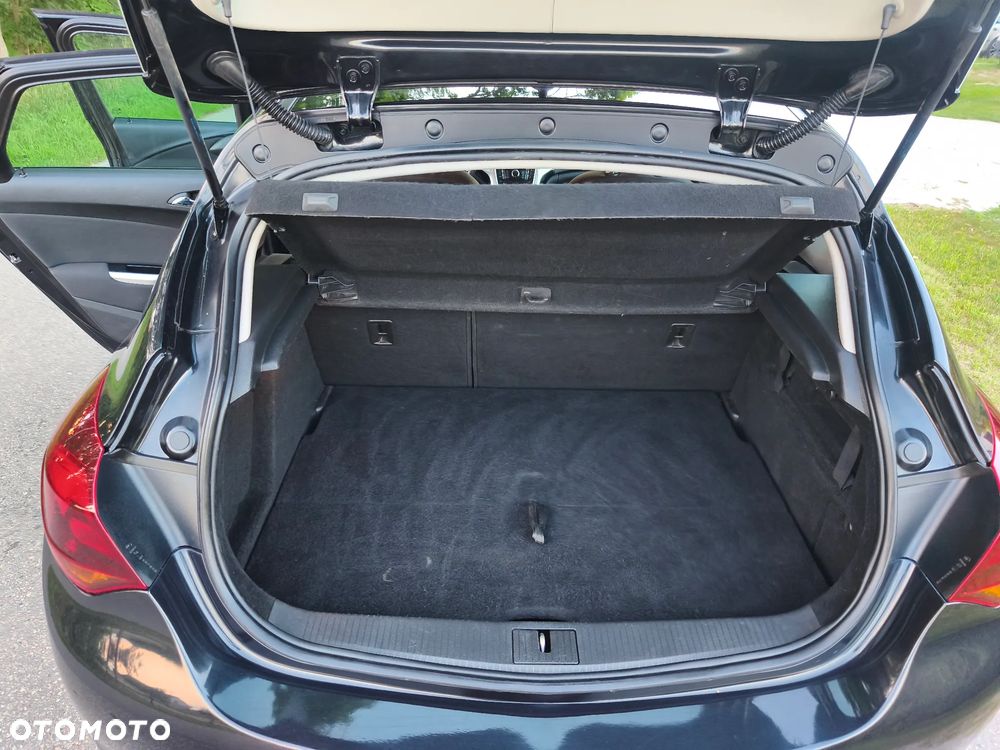 Opel Astra 1.4 T Cosmo - 23