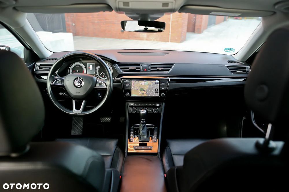 Skoda Superb 2.0 TDI 4x4 DSG L&K - 20