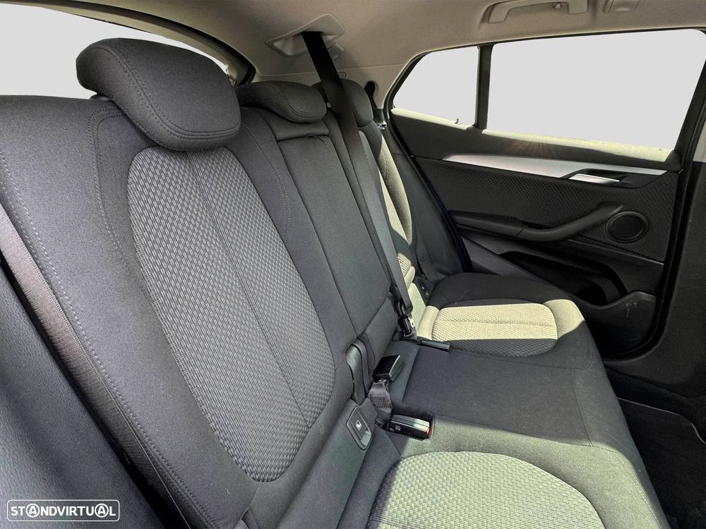 BMW X2 25 e xDrive Advantage - 13