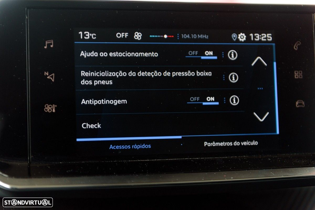 Peugeot 208 1.2 PureTech Active Pack - 54