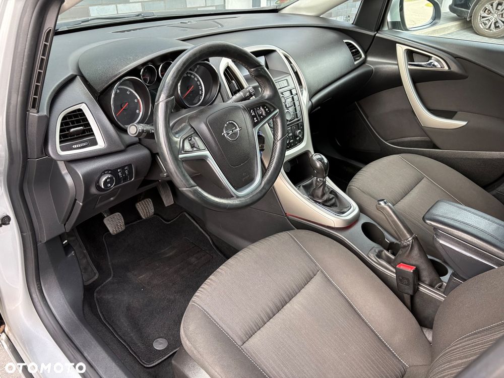 Opel Astra 1.7 CDTI Cosmo - 8