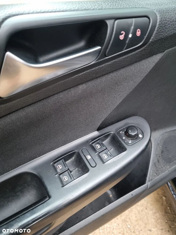 Volkswagen Passat 1.4 TSI Sportline - 17