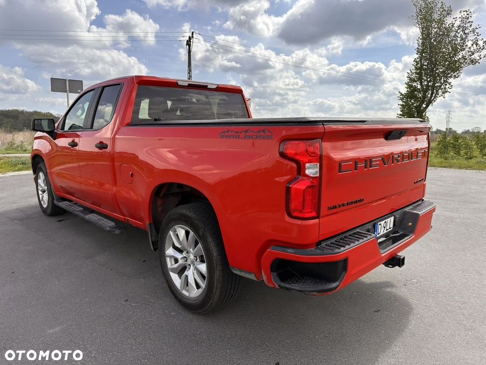 Chevrolet Silverado - 9