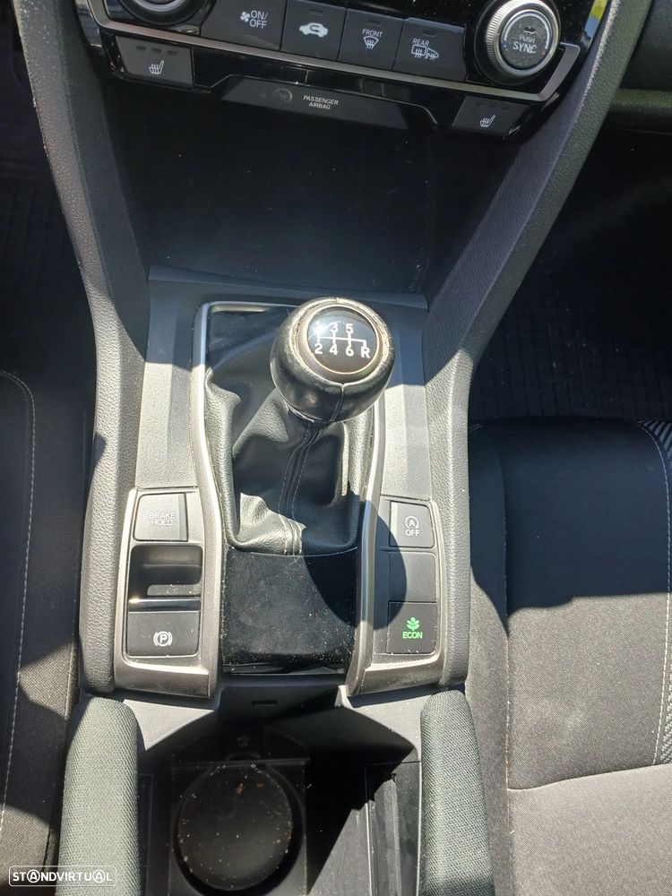 Honda Civic 1.0 i-VTEC Elegance Navi - 12