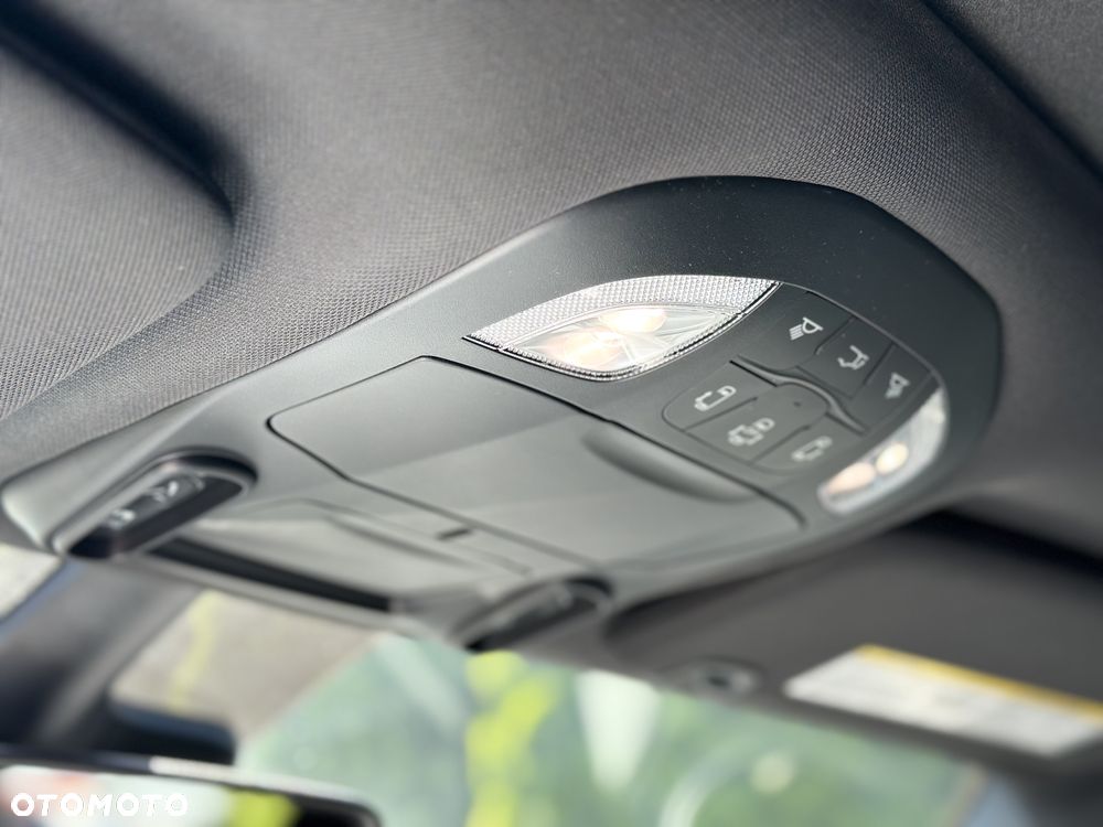 Chrysler Pacifica - 26