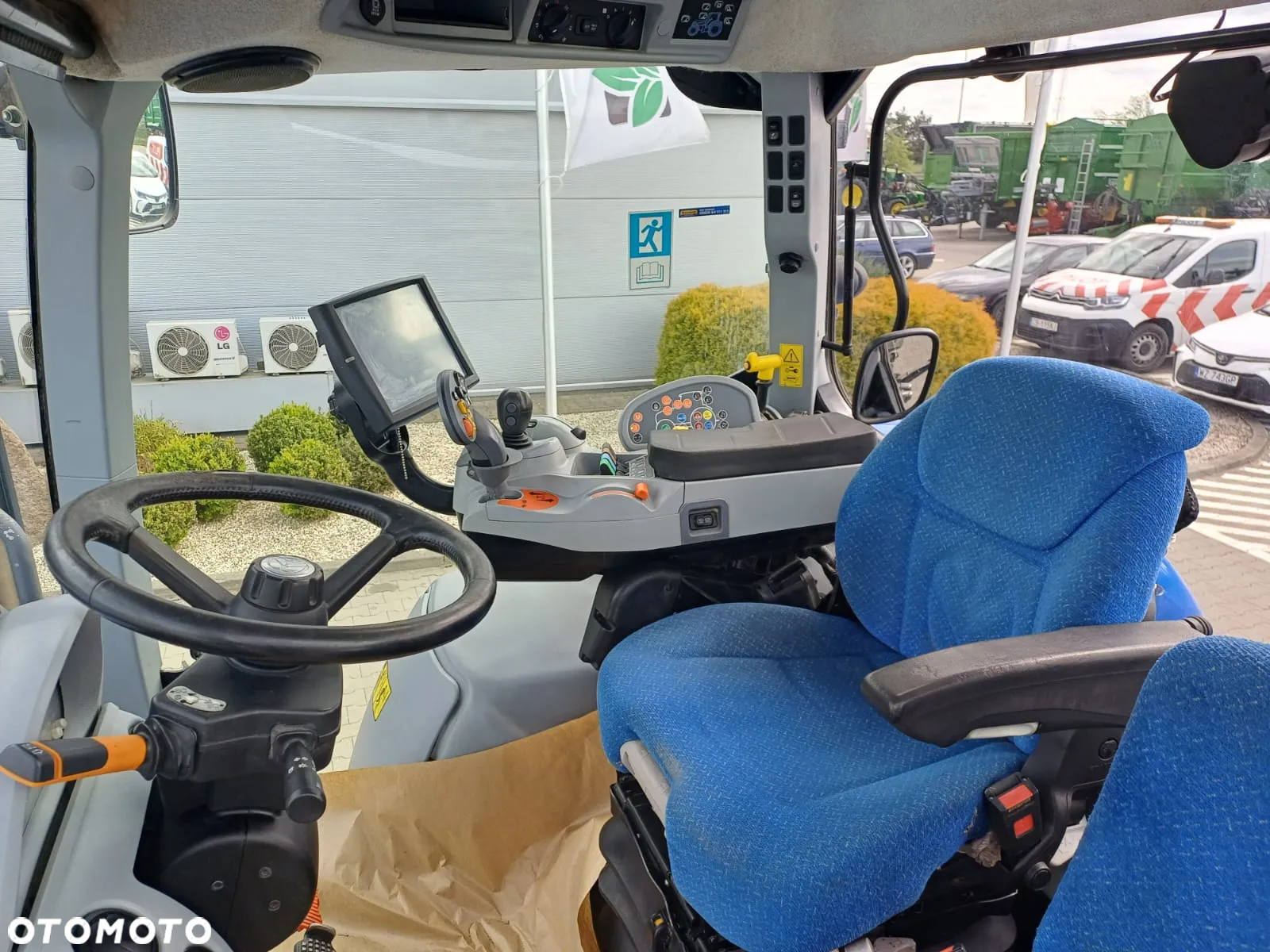 New Holland T7.200 - 9