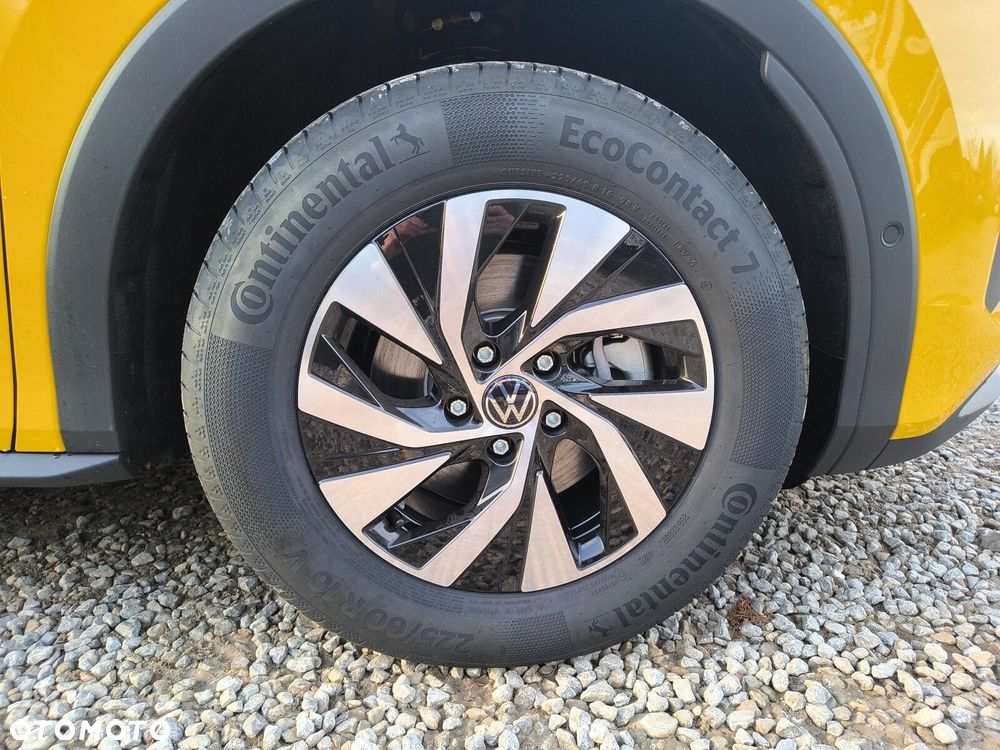 Volkswagen T-Roc - 18