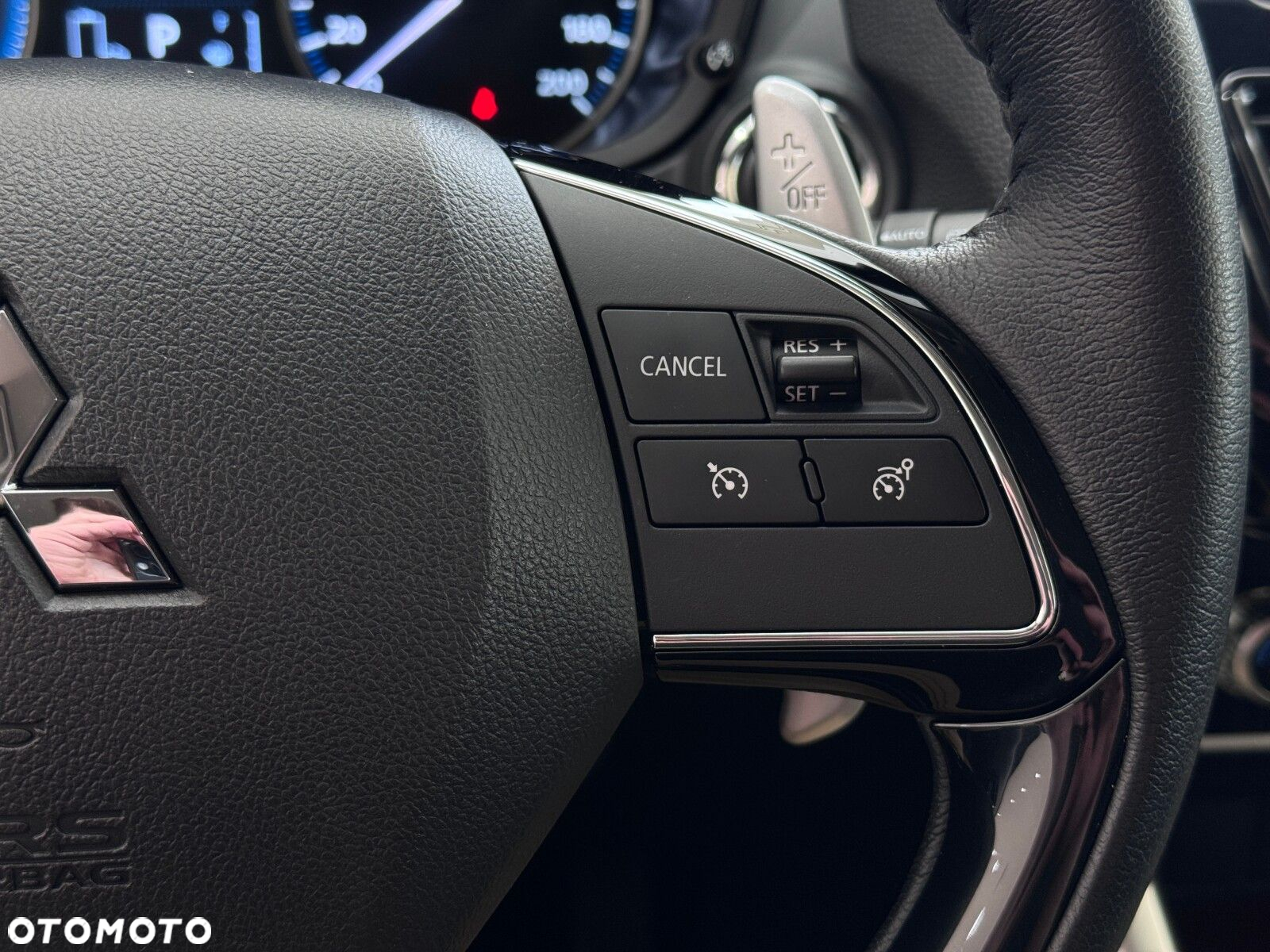 Mitsubishi Eclipse Cross - 24