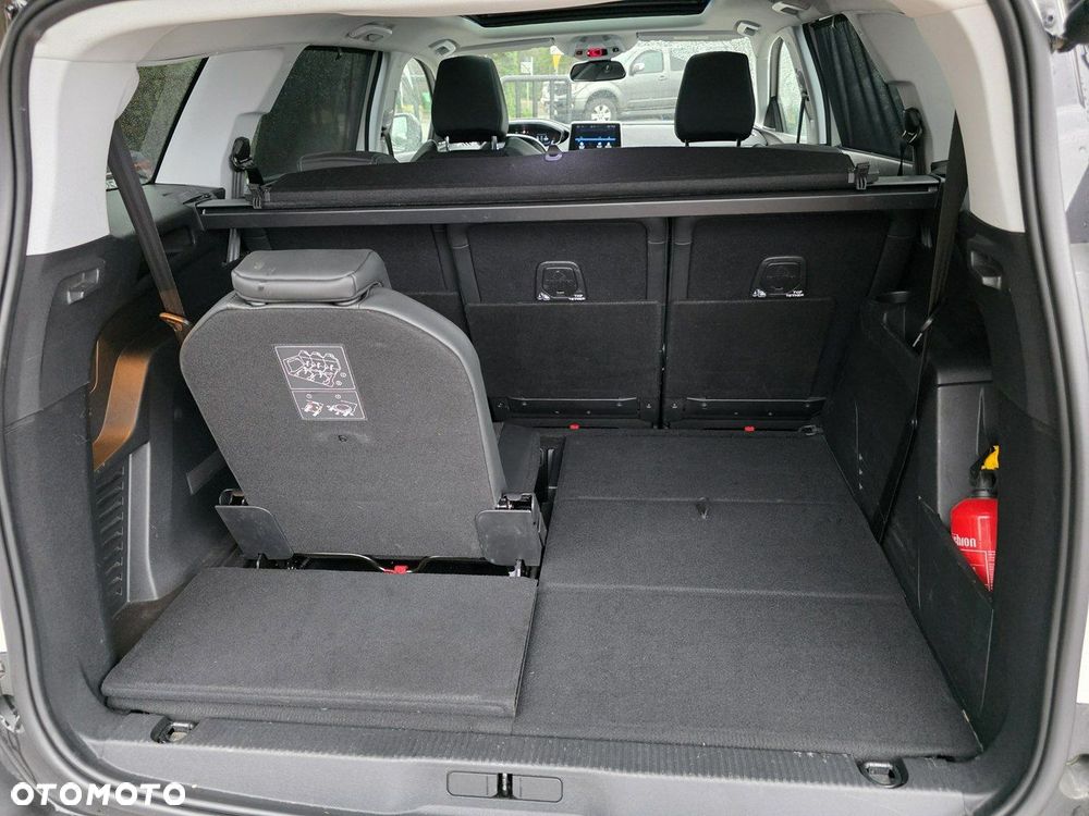 Peugeot 5008 - 5