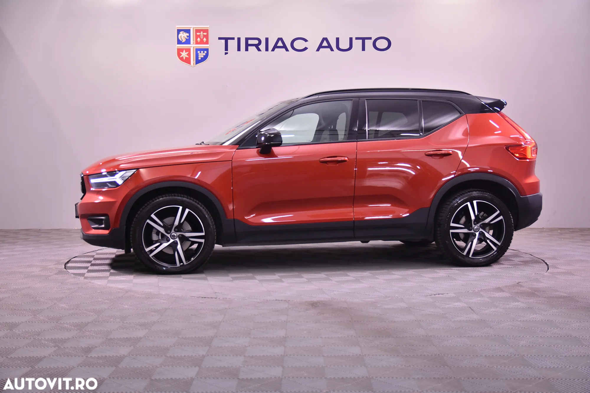 Volvo XC 40 B5 B AWD Geartronic RDesign - 2