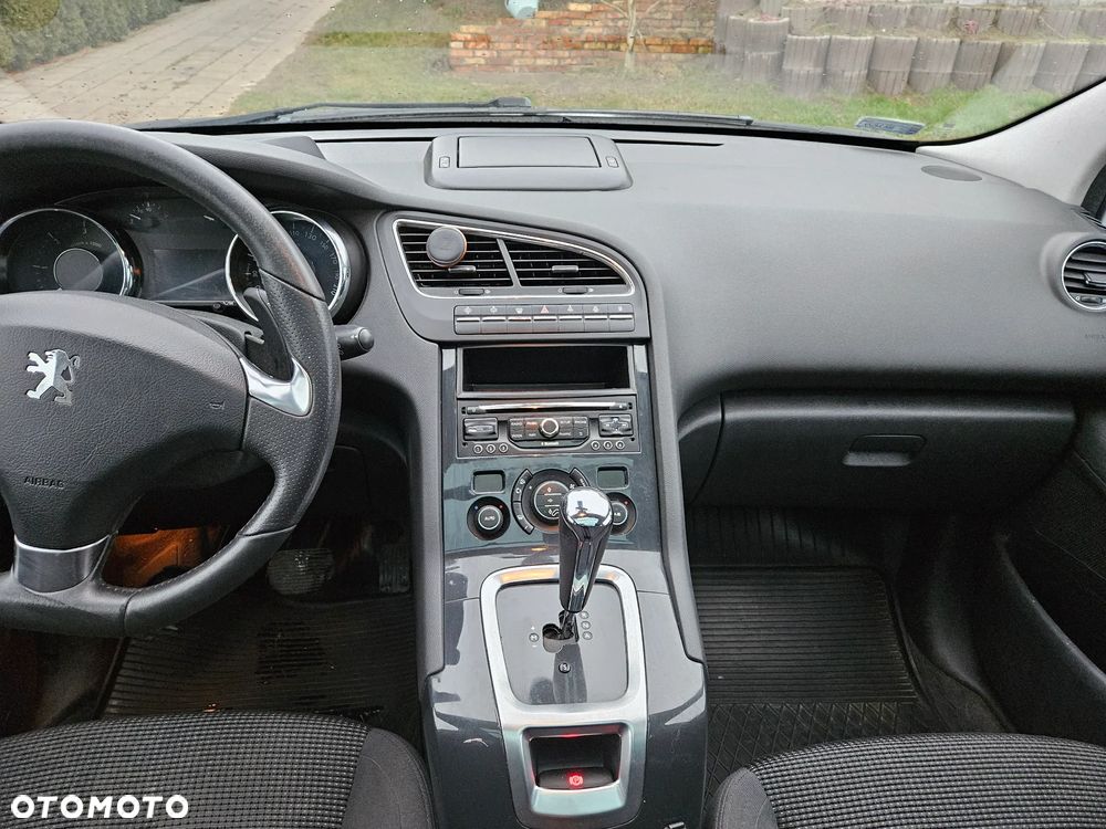 Peugeot 5008 - 15