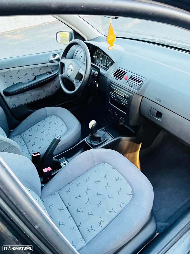 Skoda Fabia Break 1.4 Style AC+CB+ABS - 10