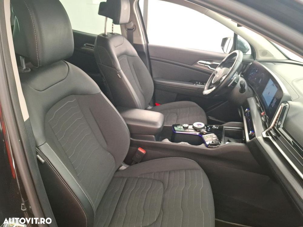 Kia Sportage 1.6 T-GDI HEV 6AT 4x2 Style - 4