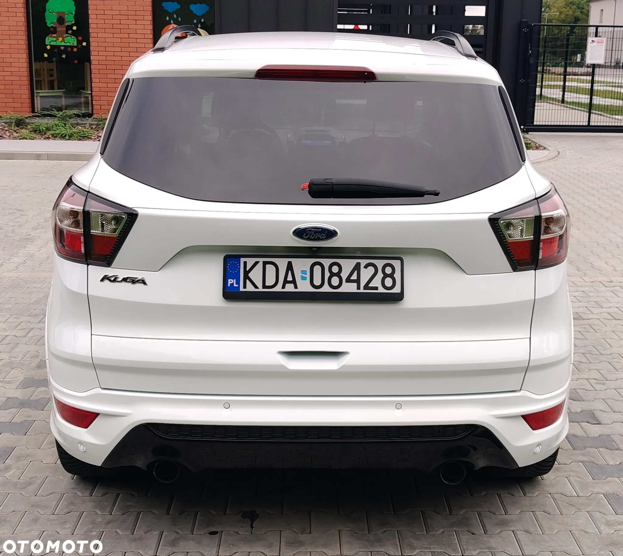 Ford Kuga 2.0 TDCi 2x4 ST-Line - 6