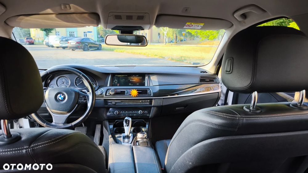 BMW Seria 5 520d Luxury Line - 13