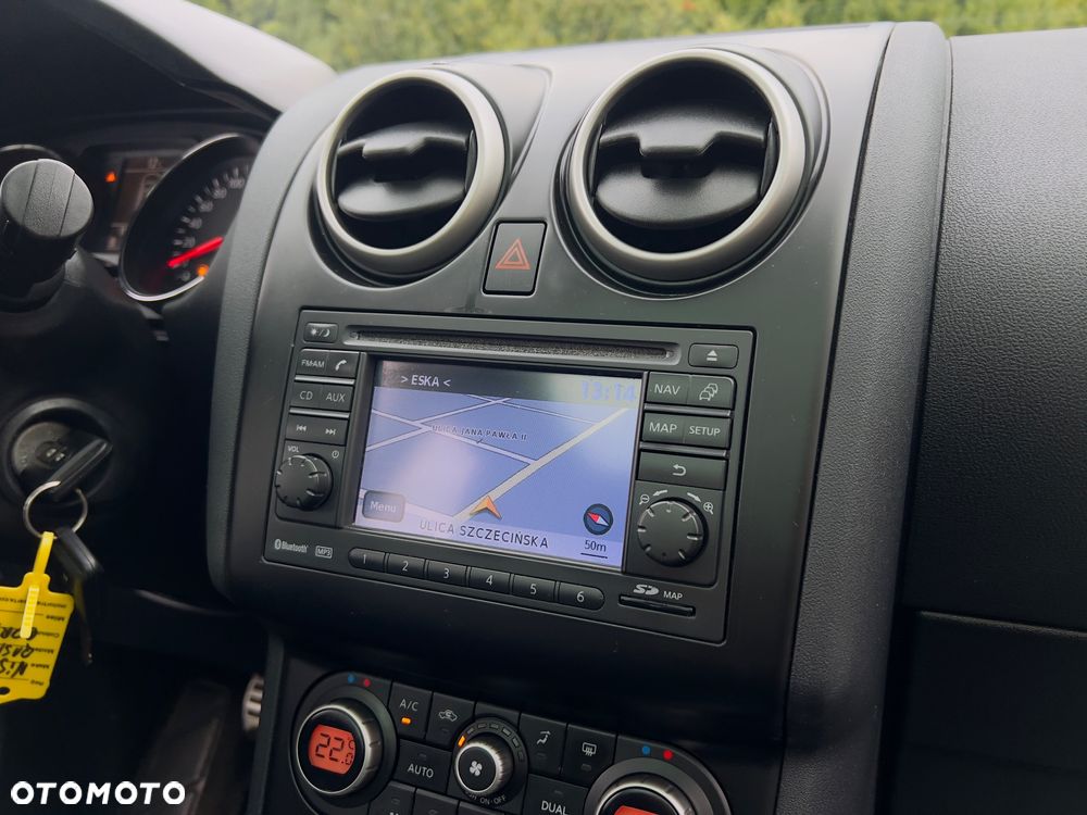 Nissan Qashqai 2.0 dCi DPF tekna - 13