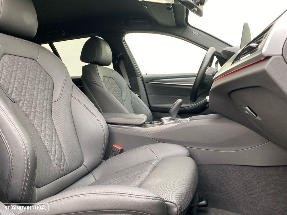 BMW 520 d Pack Desportivo M Auto - 18