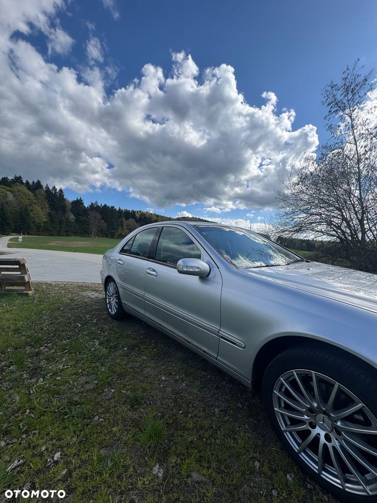 Mercedes-Benz Klasa C 320 Elegance - 7