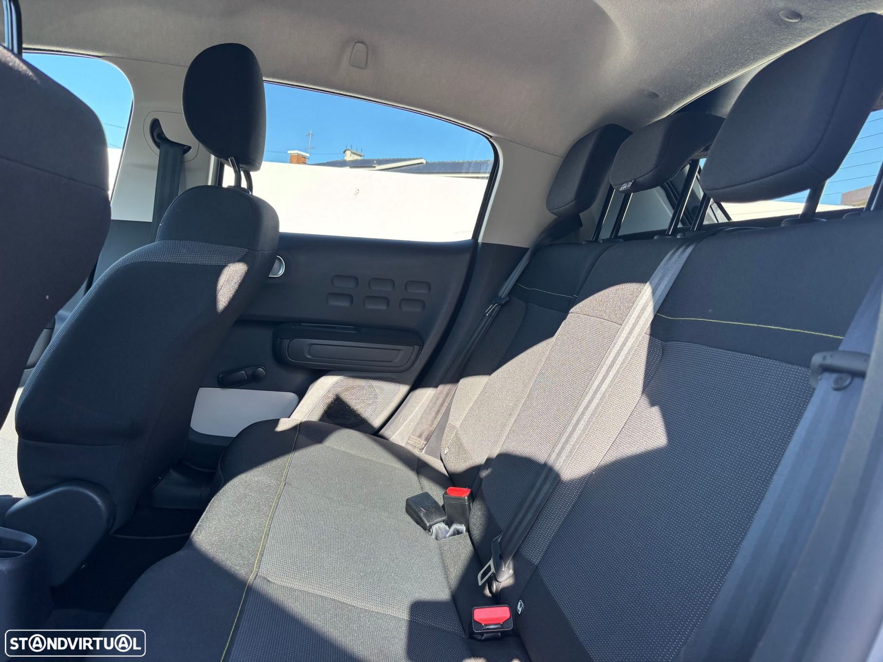 Citroën C3 1.2 PureTech Shine - 20