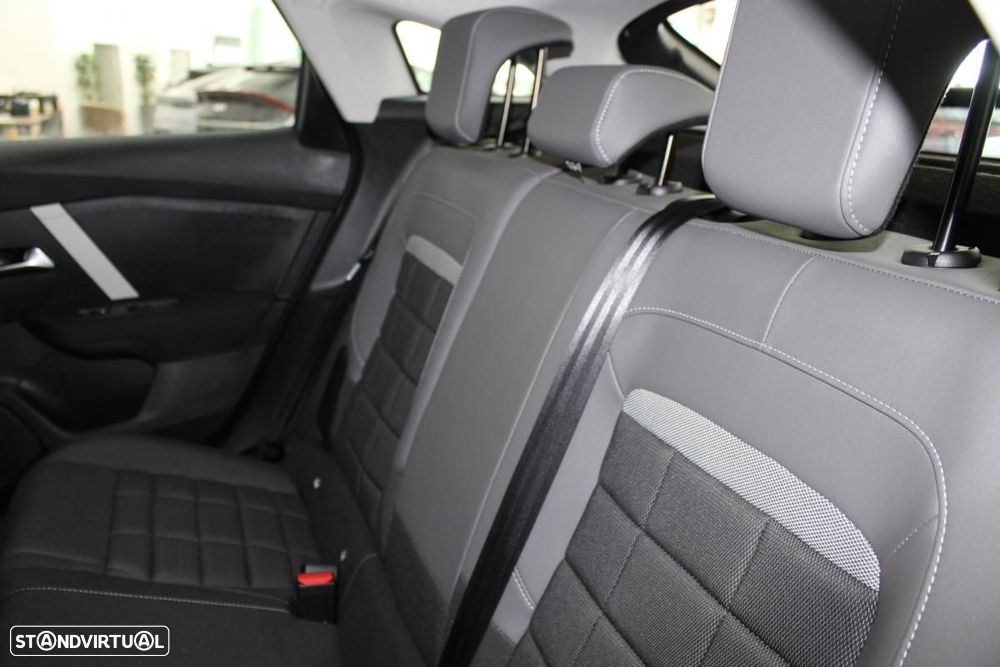 Citroën e-C4 50 kWh Plus - 13