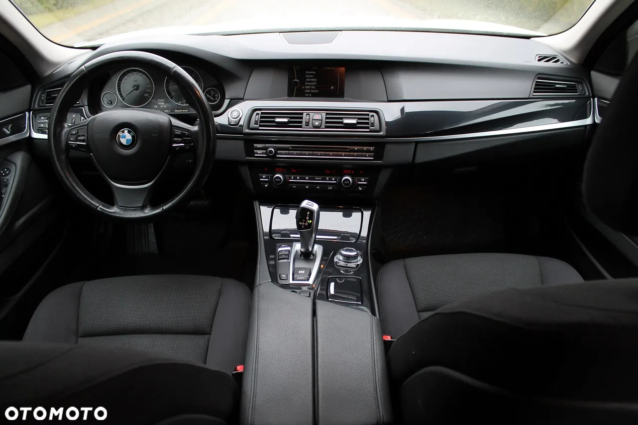 BMW Seria 5 520d Touring - 21