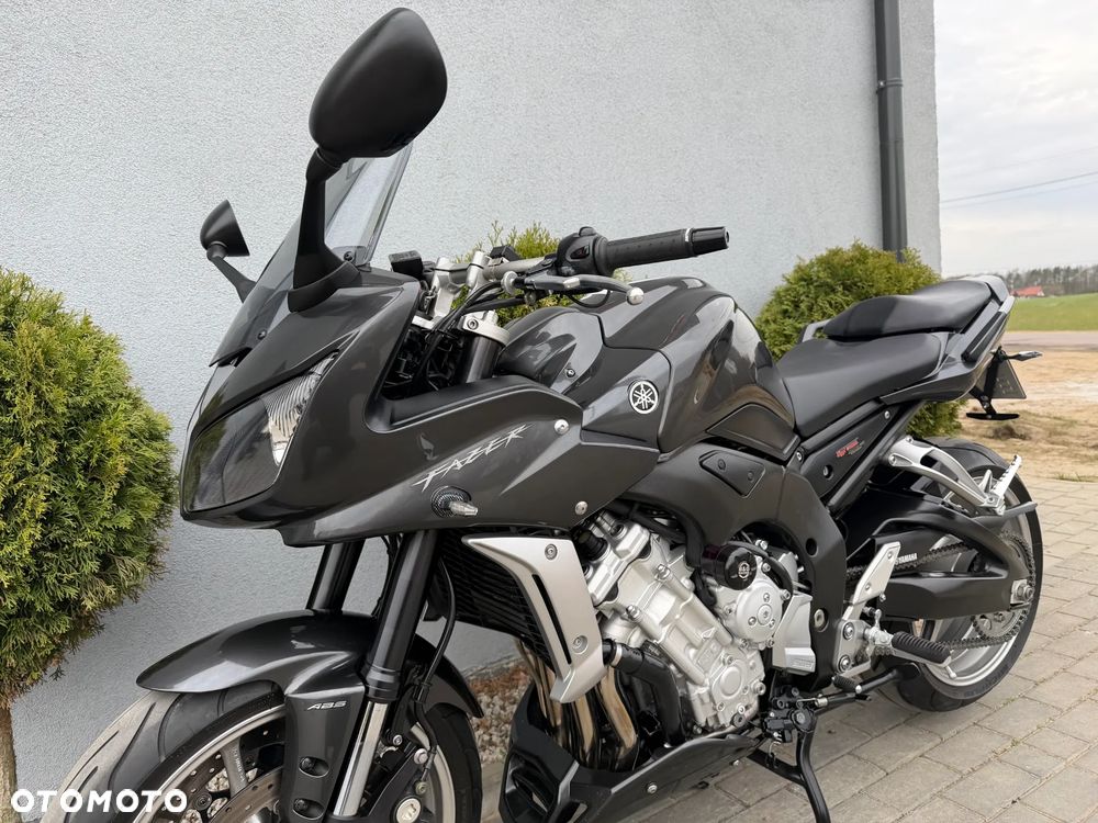 Yamaha FZ - 37