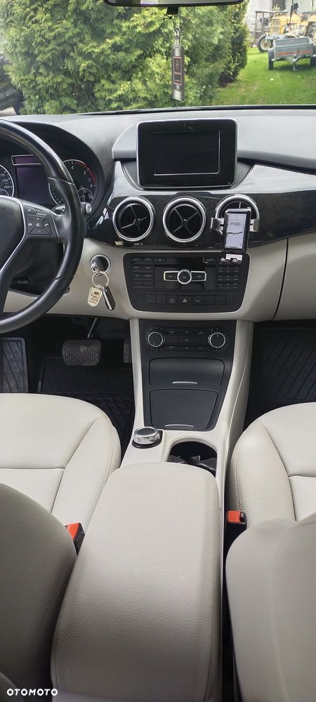 Mercedes-Benz Klasa B 200 CDI (BlueEFFICIENCY) 7G-DCT - 14