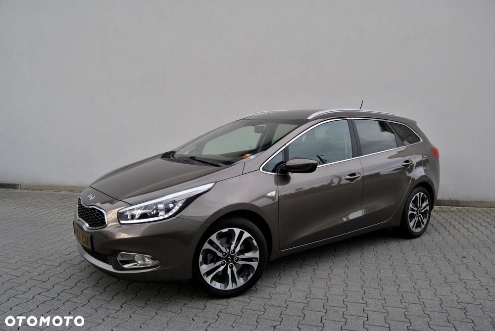 Kia Ceed 1.6 GDI Fifa World Cup Edition - 3