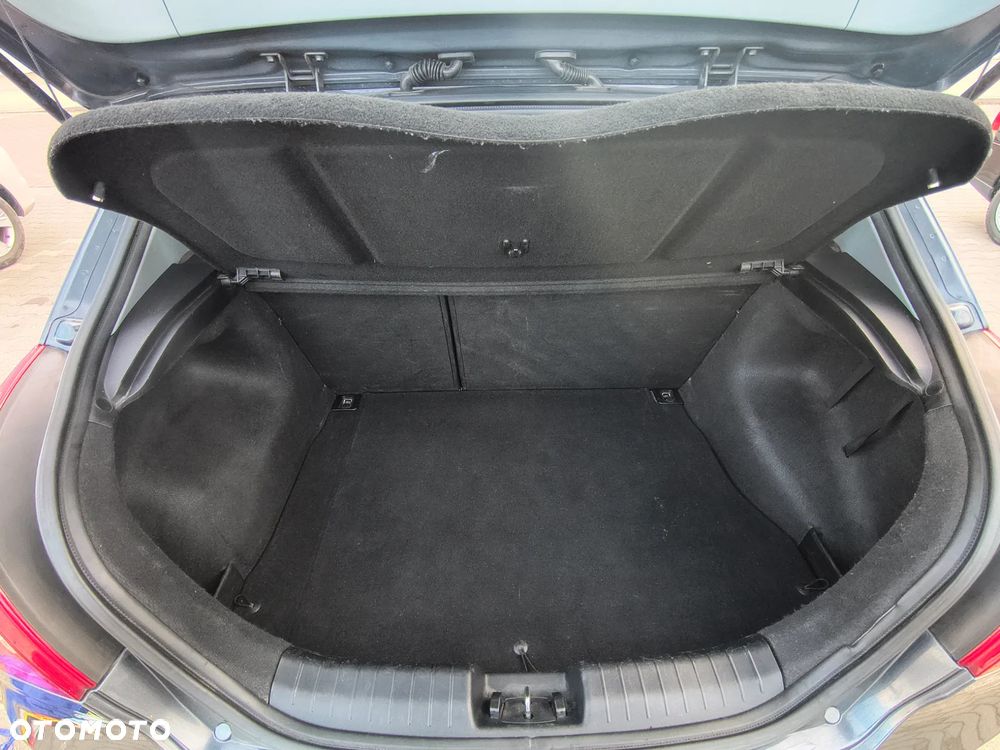 Kia Ceed - 5