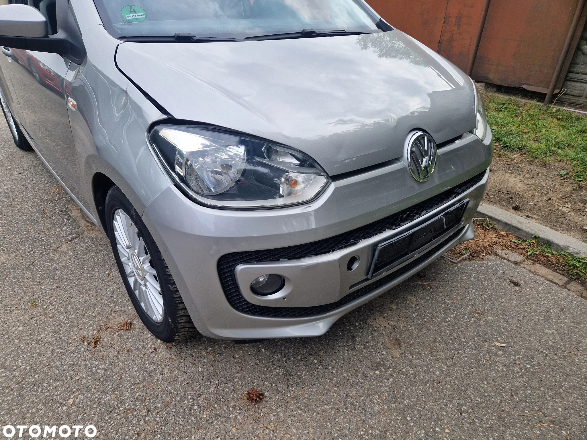 Volkswagen up! (BlueMotion Technology) move - 4