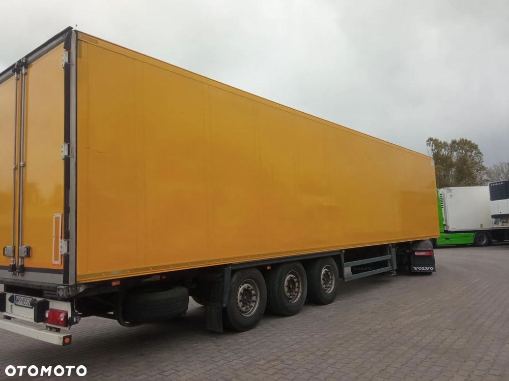 Schmitz Cargobull SKO 24L - 15