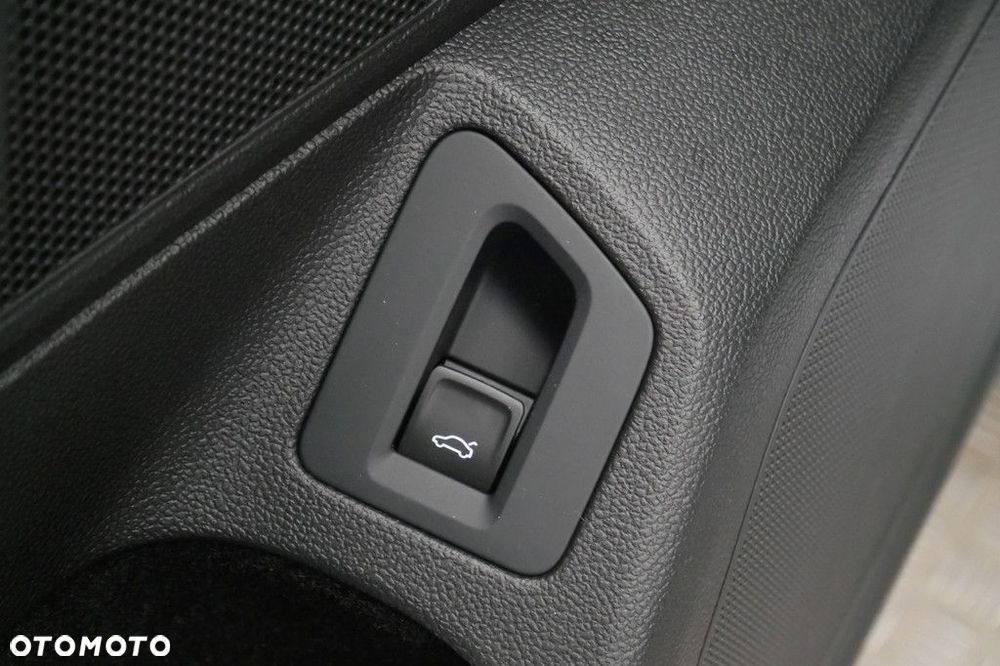 Volkswagen Passat - 18