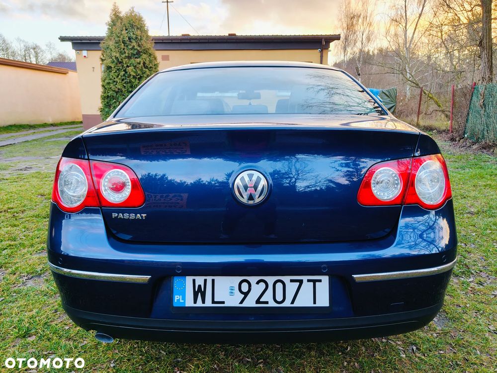 Volkswagen Passat 1.6 Comfortline - 4
