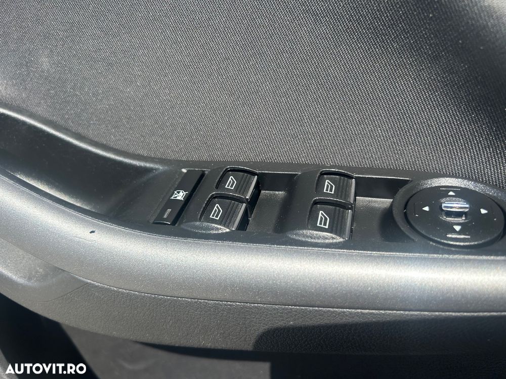 Ford Focus 2.0 TDCI DPF Aut. Champions Edition - 22