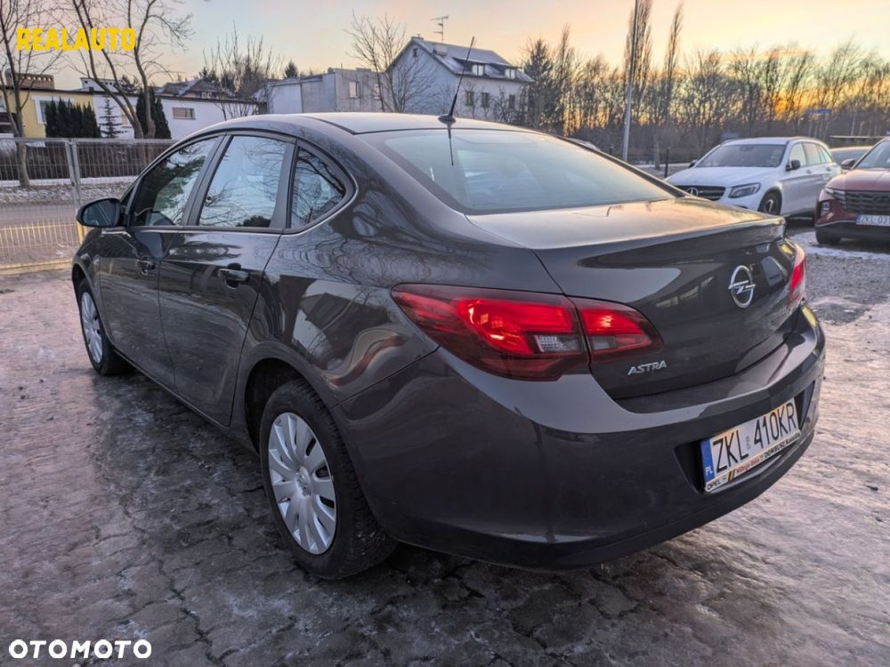 Opel Astra - 9