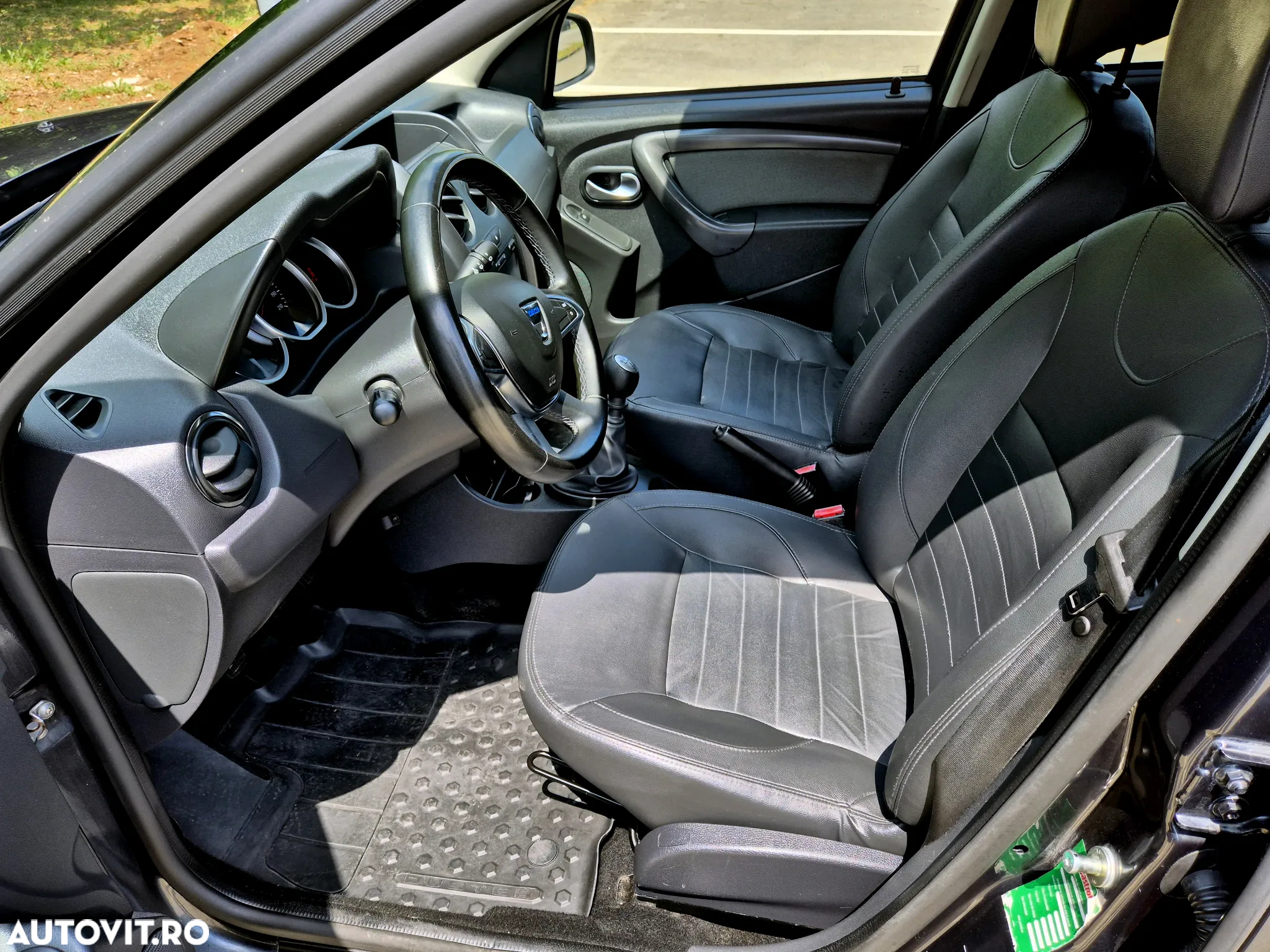Dacia Duster 1.5 dCi 4x2 Laureate - 18