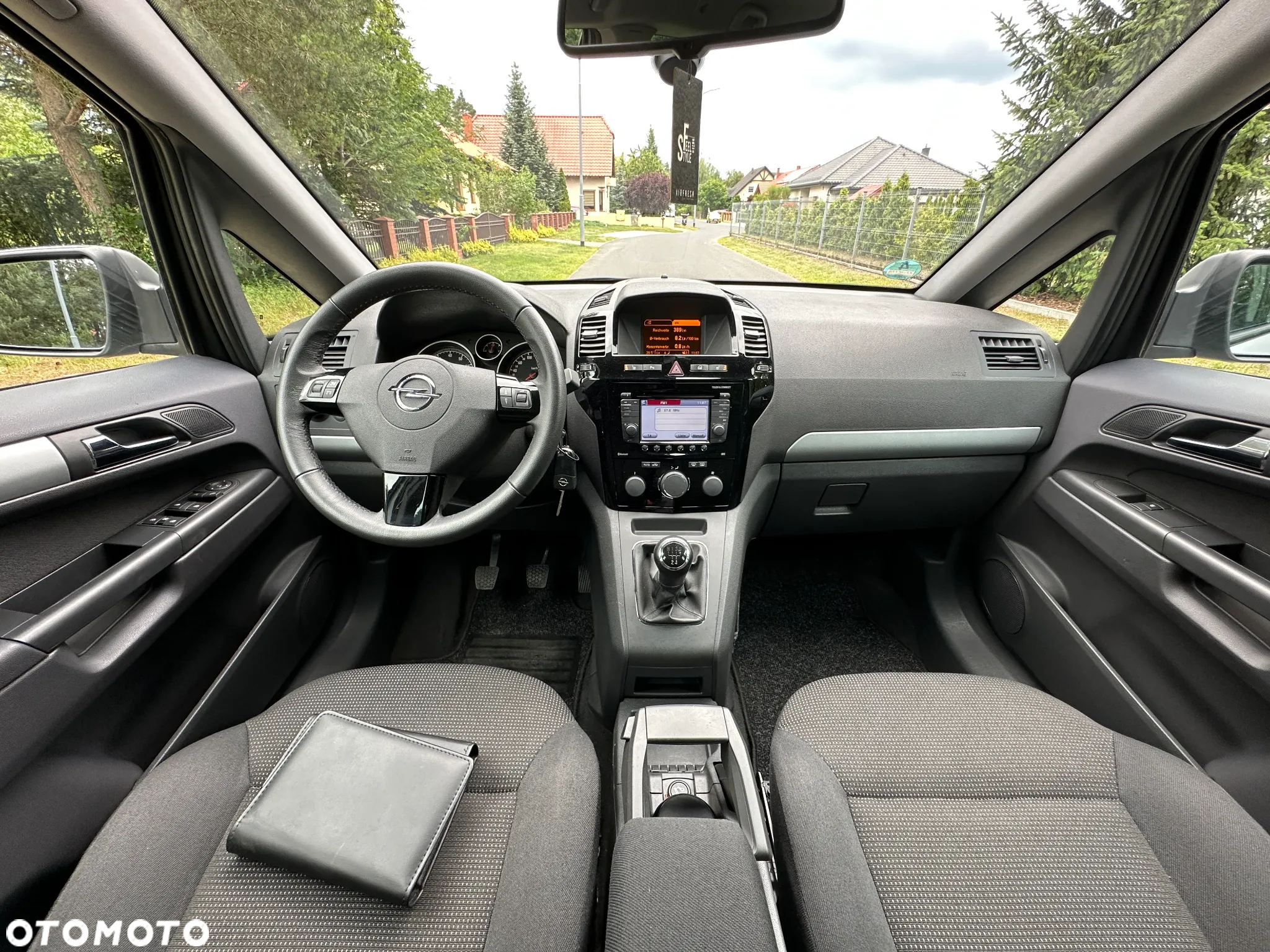 Opel Zafira 1.8 Cosmo - 26