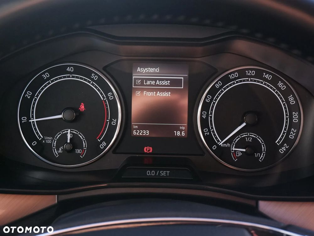 Skoda Kamiq 1.0 TSI Style - 26