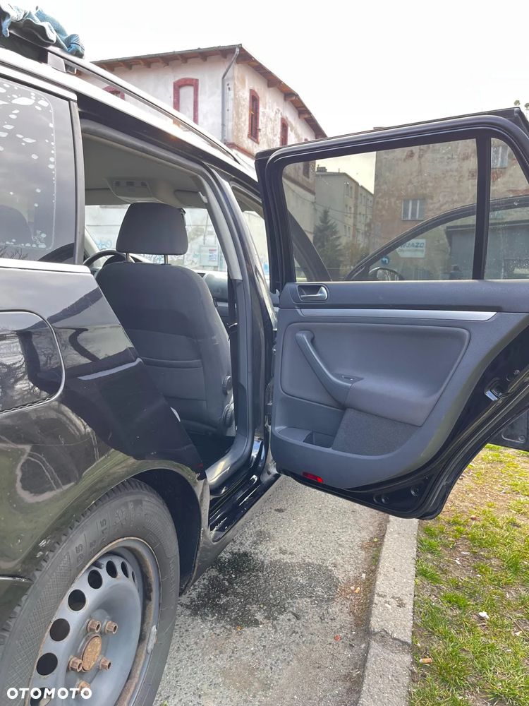 Volkswagen Golf 1.9 TDI DPF Comfortline - 13