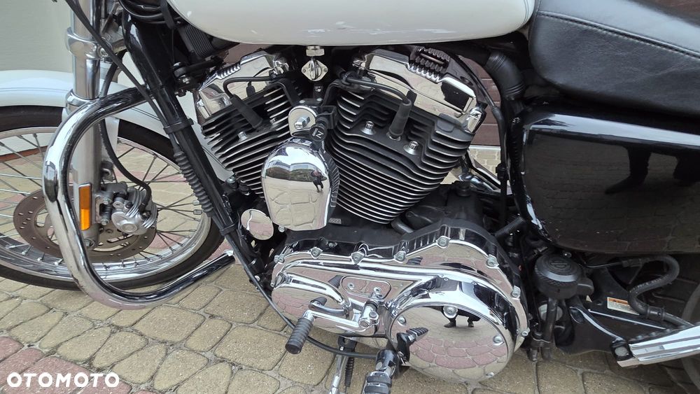Harley-Davidson Sportster Custom 1200C - 9