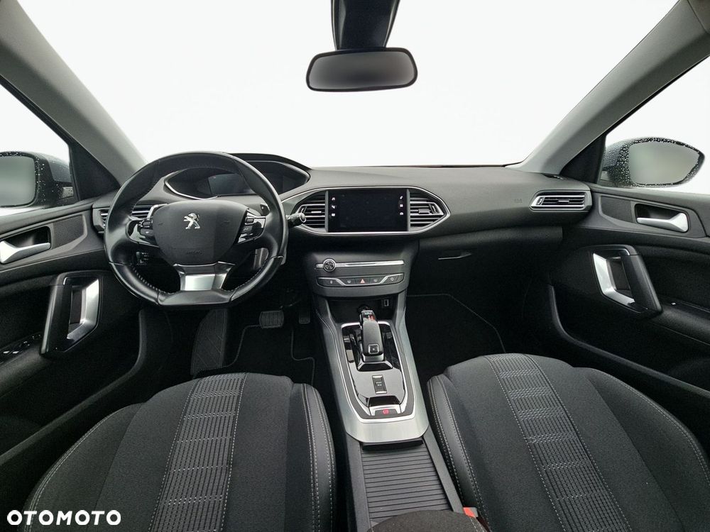 Peugeot 308 - 23