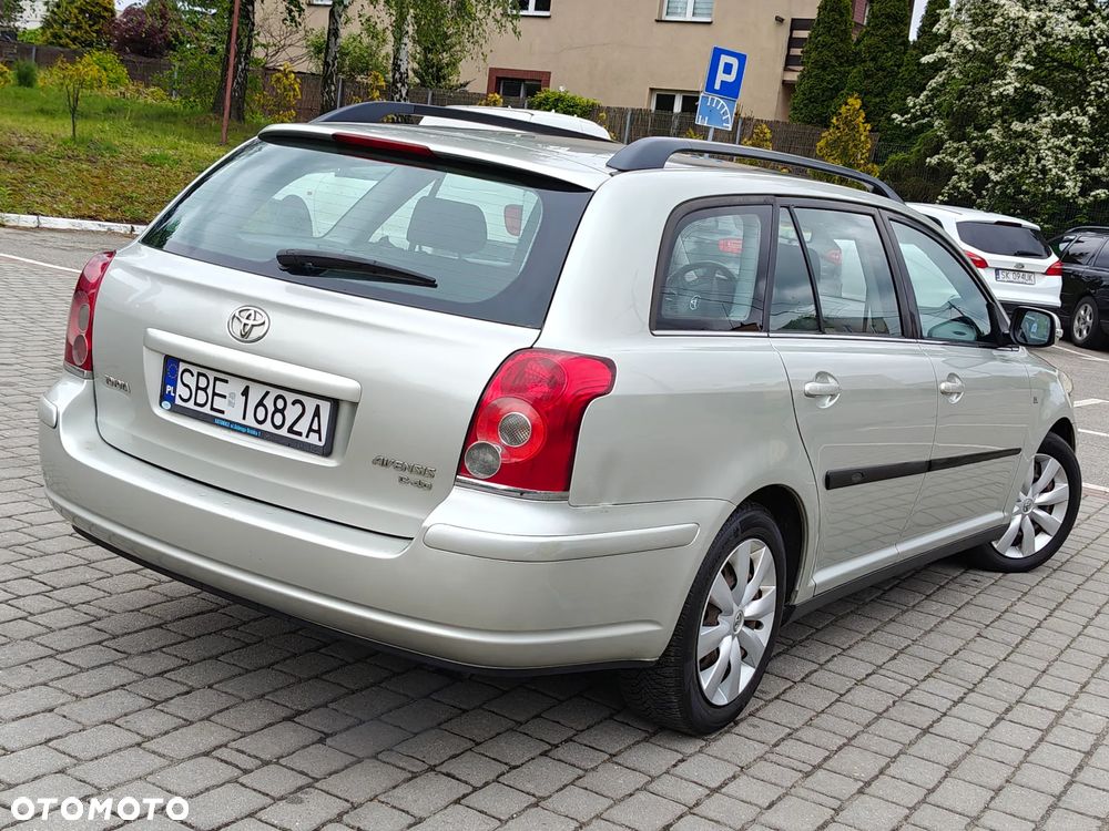 Toyota Avensis 2.0 D-4D Sol Premium - 13