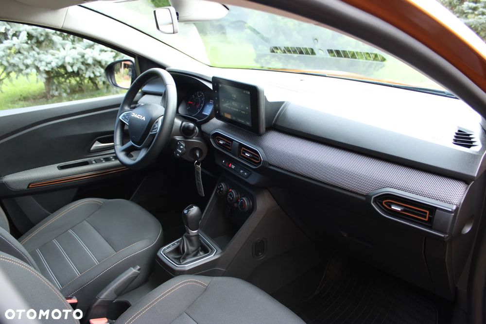 Dacia Sandero Stepway 1.0 TCe Comfort CVT - 24