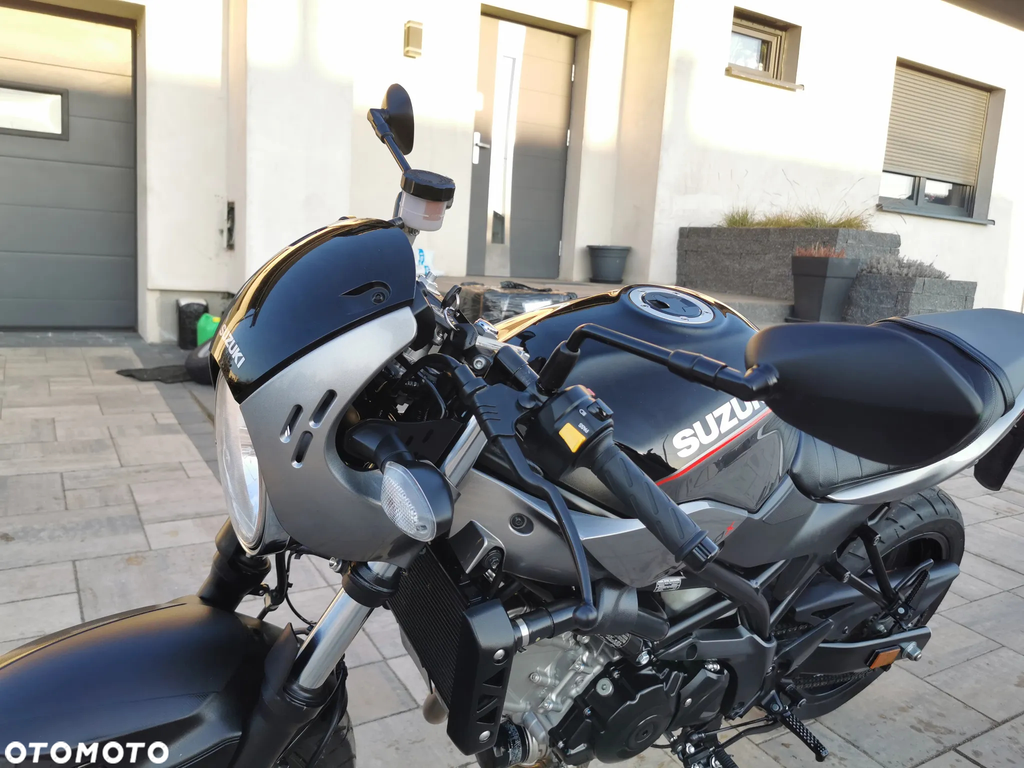 Suzuki SV - 11